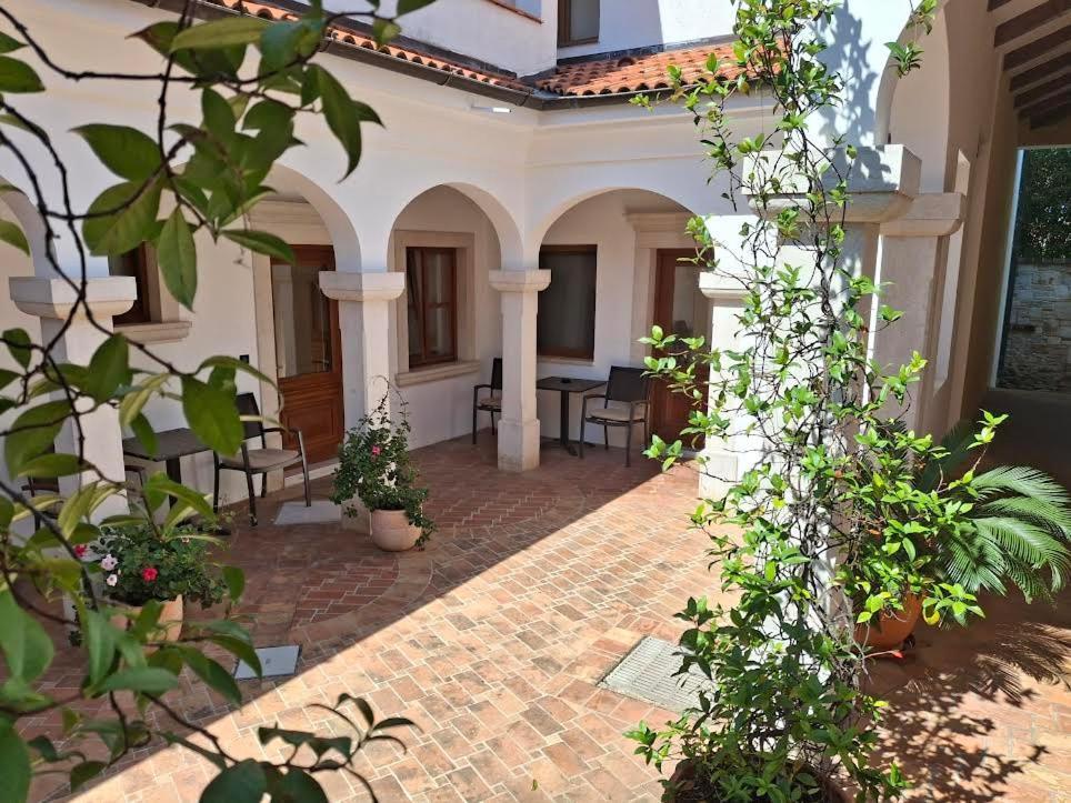 Villa Pasis Rovinj Exteriör bild