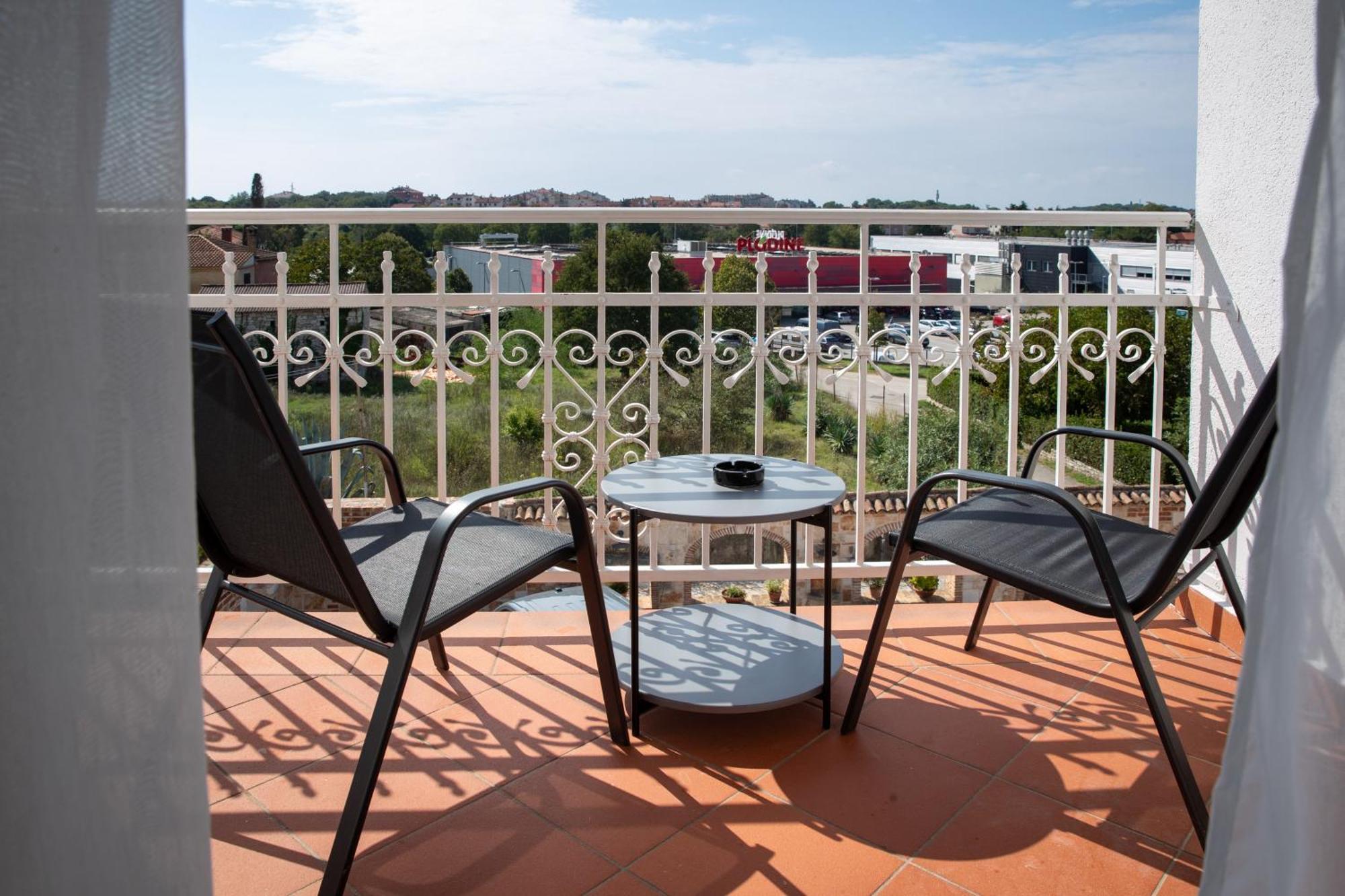 Villa Pasis Rovinj Exteriör bild